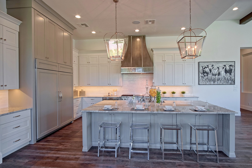 Inspiration for a transitional kitchen remodel in Phoenix with shaker cabinets