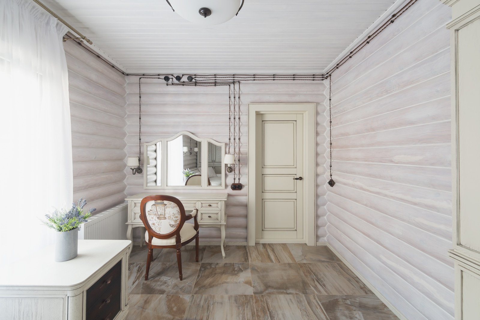 Интерьер в бревенчатом доме в Эсто-Садок