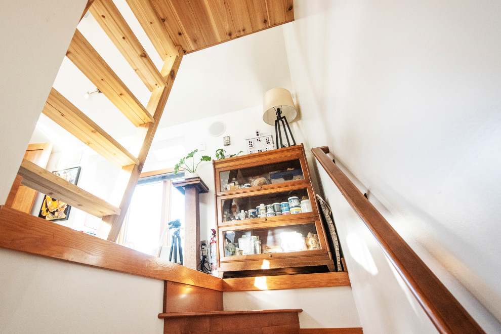 Staircase - transitional staircase idea