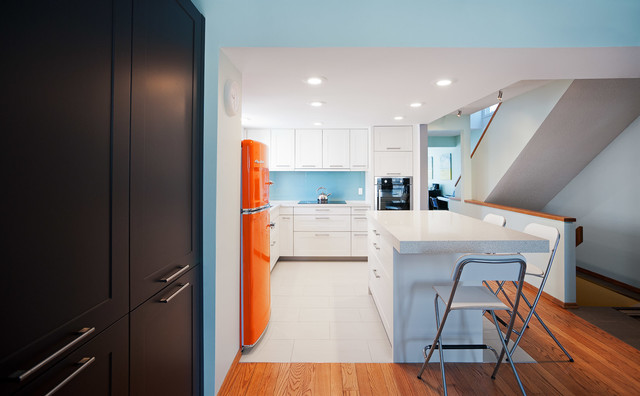 Hillhurst modern-kitchen