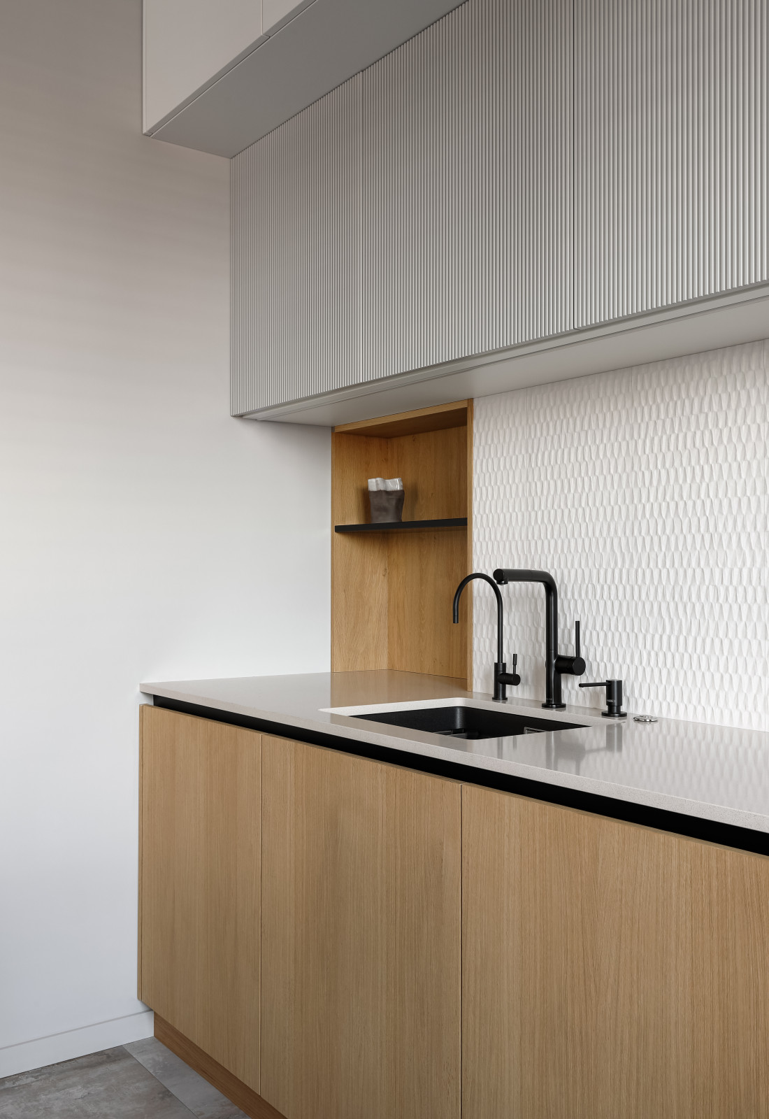 Light midecentury apartment / Квартира с легким флером midcentury