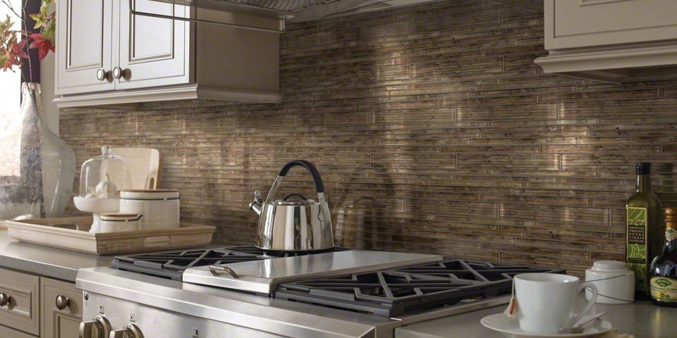 Inspiration for a transitional kitchen remodel in Calgary