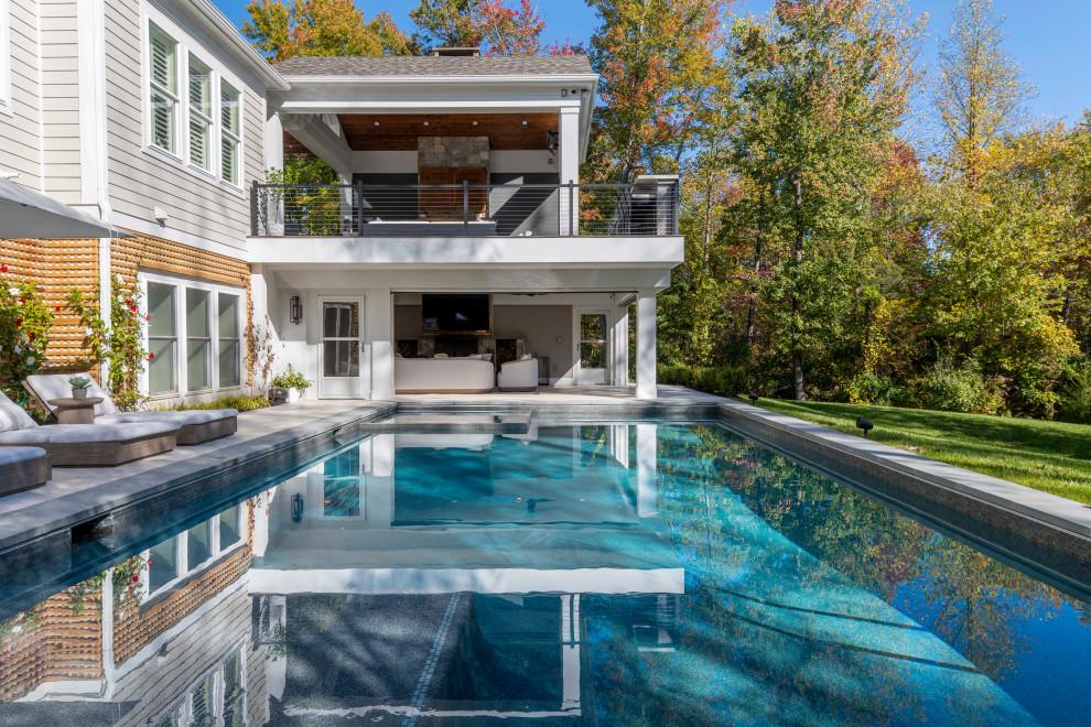 Transitional pool photo in DC Metro