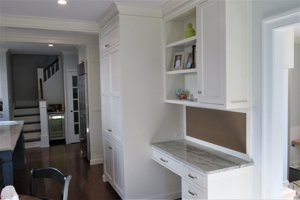 Home design - transitional home design idea