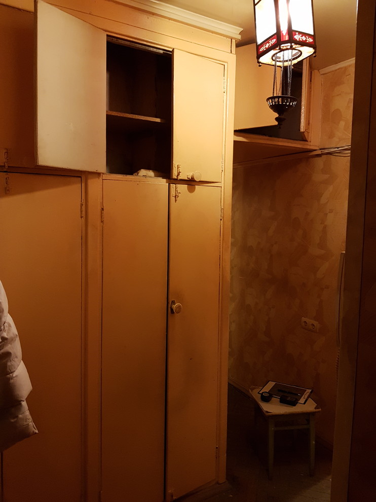 Прихожая до ремонта