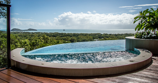 Outdoor tropical-pool
