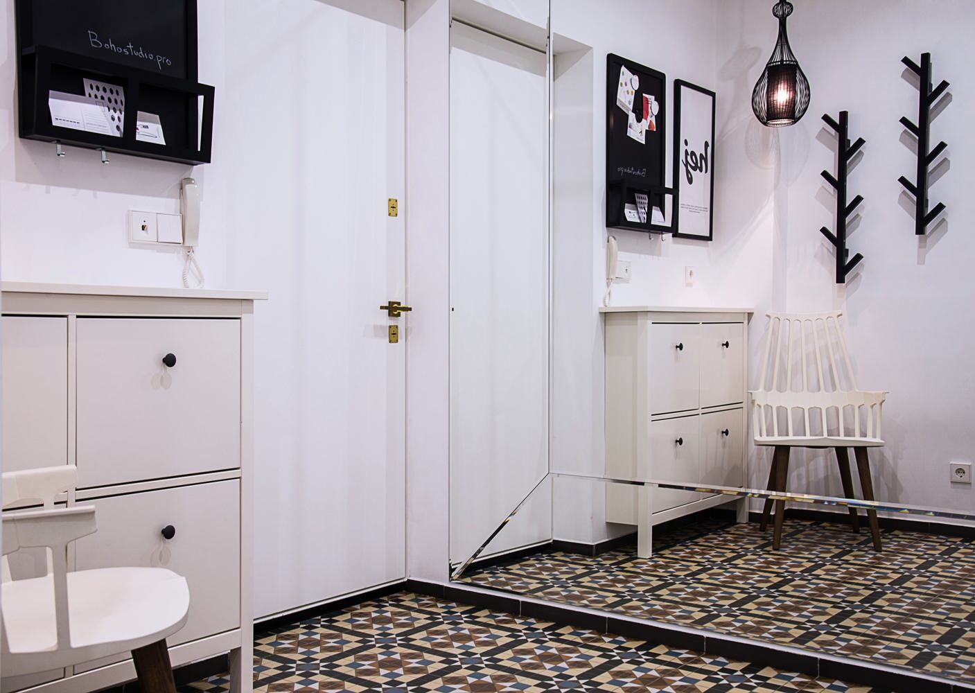 Яркий интерьер на 44 метрах