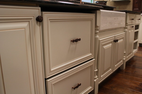 Home design - traditional home design idea in Milwaukee