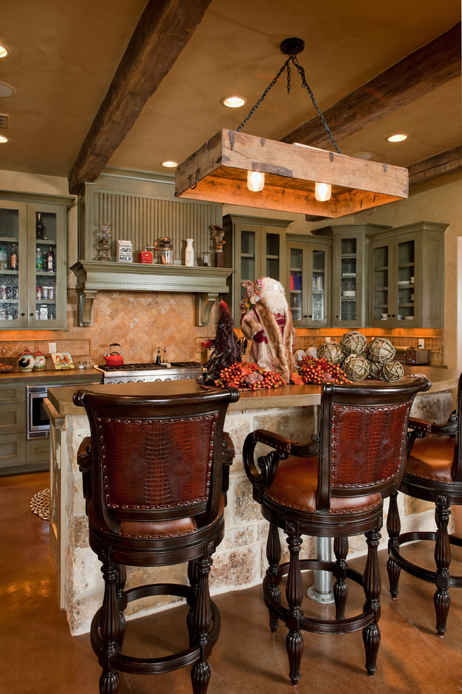 Inspiration for a country living room in Austin.