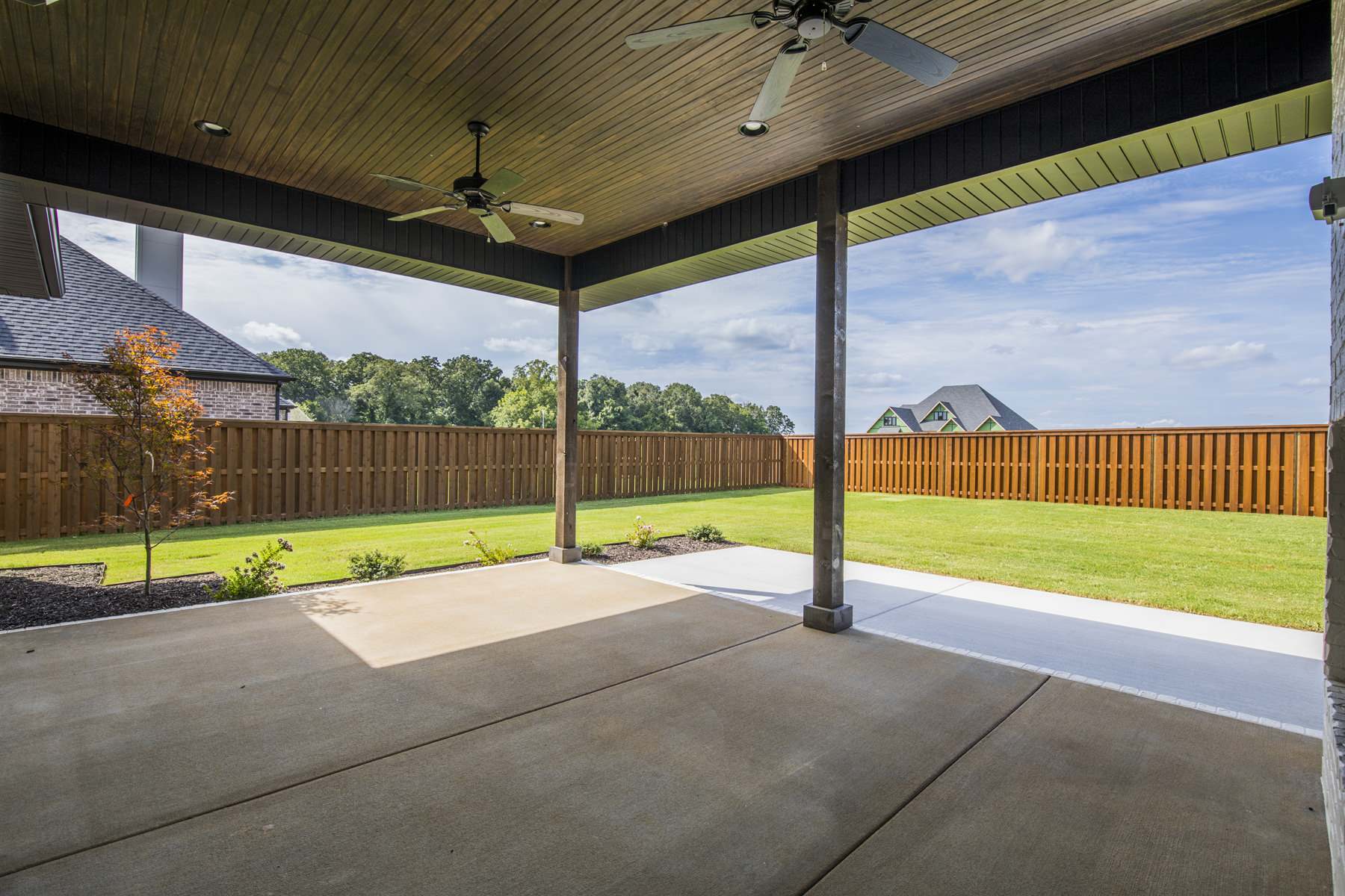 ST120_8703 W Birdsong Lane