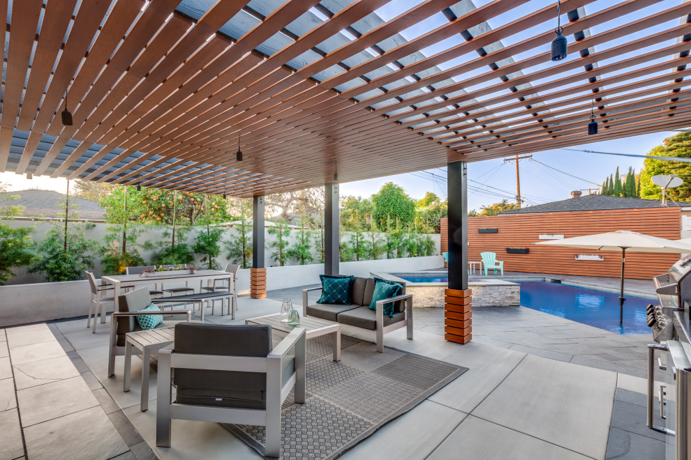 Bring Outdoor Living To Mid Century Modern Homes
