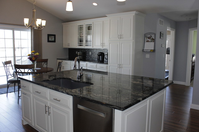 Murray Custom Cabinetry Finished Projects - Kitchen - Chicago - by ...