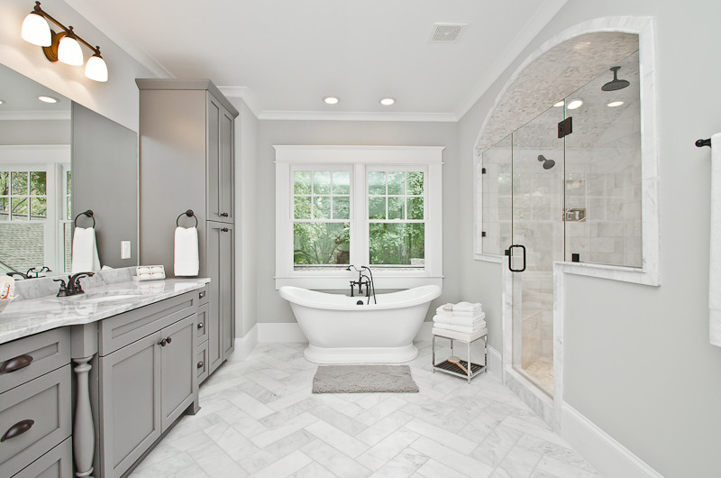 Design ideas for an arts and crafts bathroom in Atlanta.