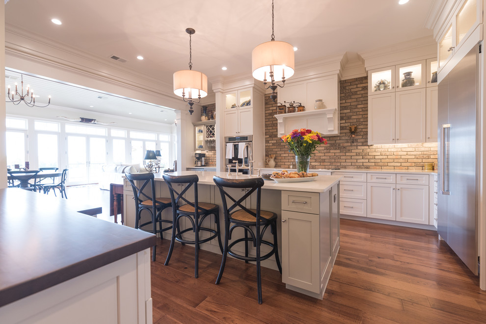 Kitchen - large transitional kitchen idea