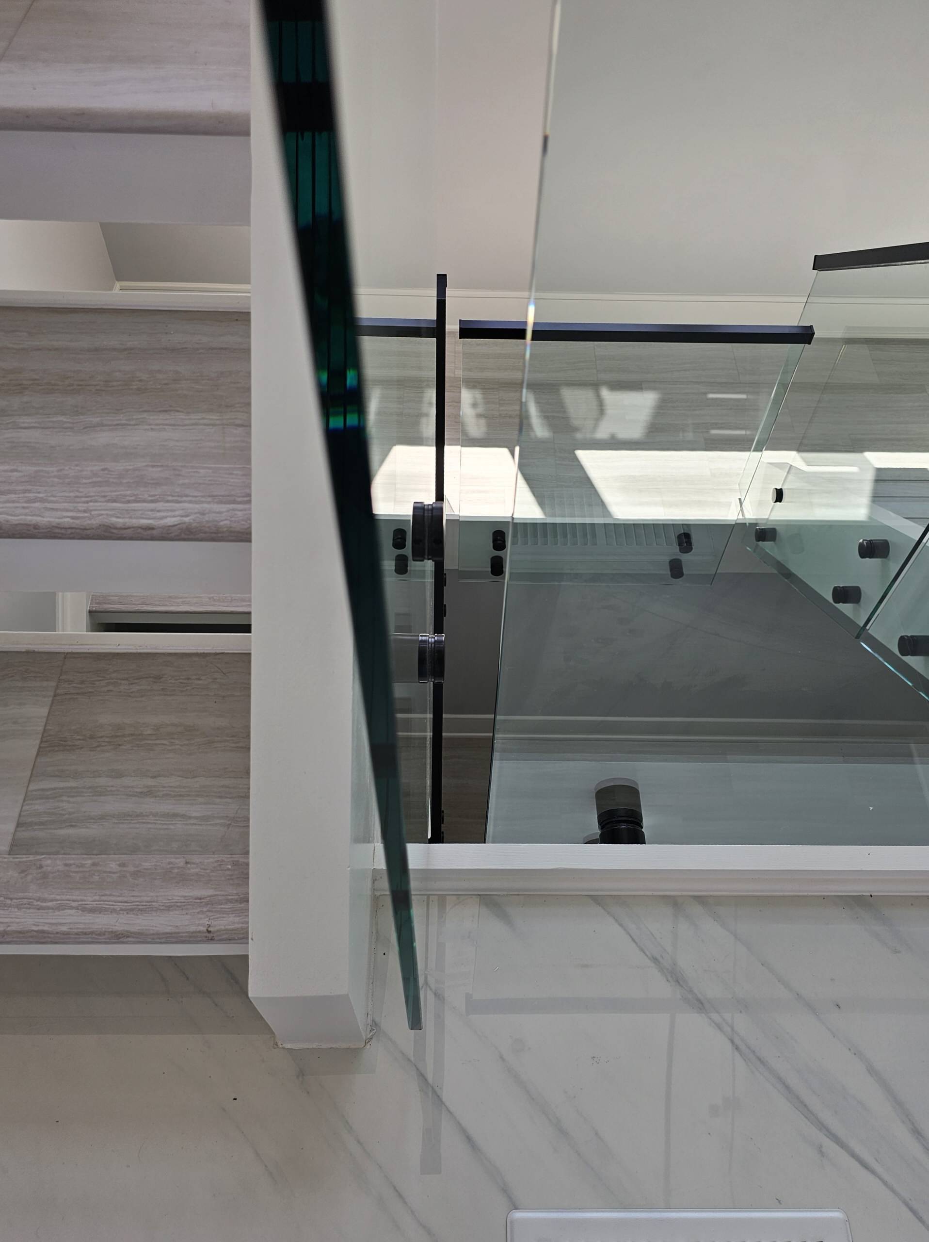 125_Modern Open Rise Stair with Glass Balustrade, Aldie, VA 20105