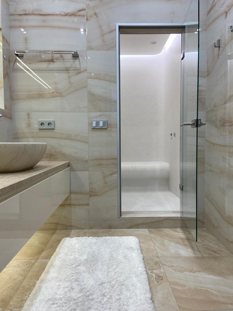 Дом молодого мужчины