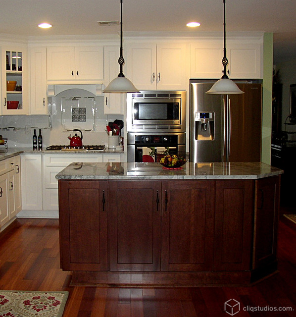 white and cherry kitchen cabinets | mission cabinetry | cliqstudios
