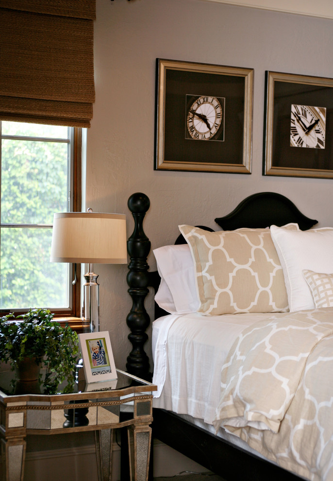 Inspiration for a transitional bedroom remodel in Orlando