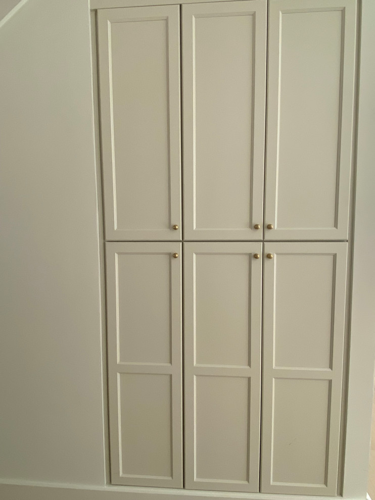 Build In's and Entertainment Centers