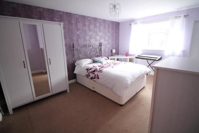 Photo of a bedroom in Devon.