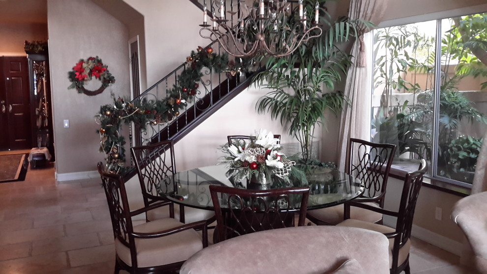 Example of a transitional home design design in Orange County