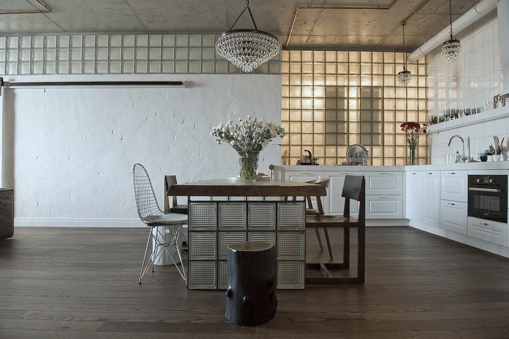 Design ideas for an industrial dining room in Moscow.