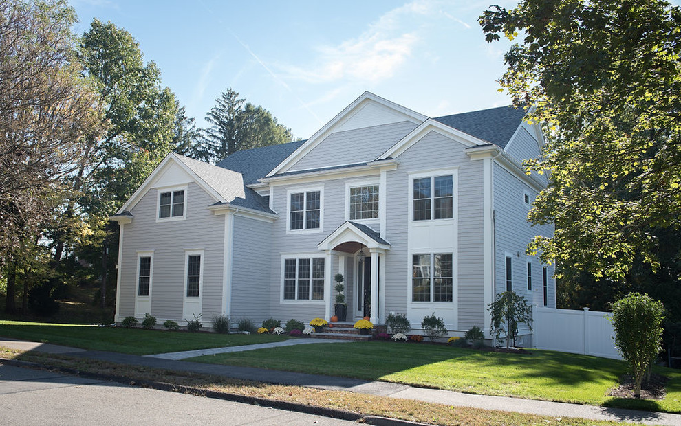 Home design - transitional home design idea in Boston