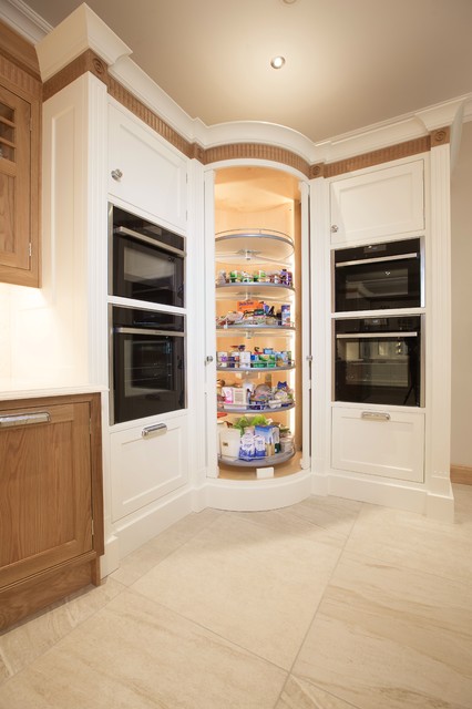 oak and Painted Kitchen traditional-kitchen