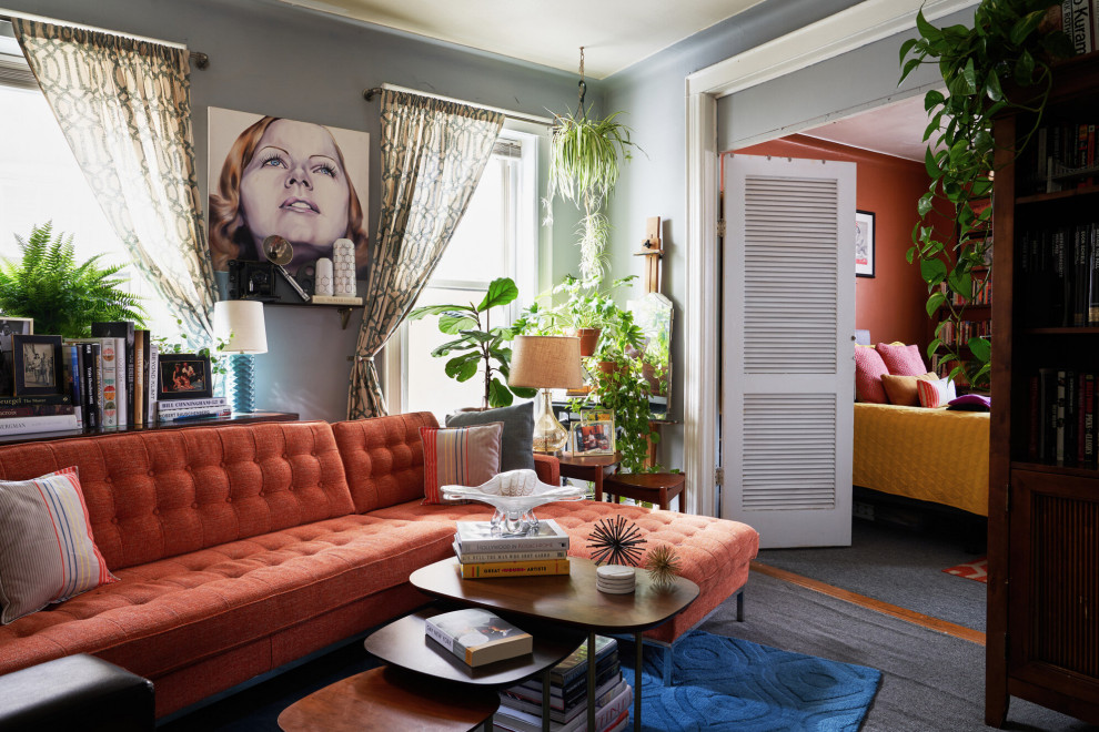 Example of an eclectic living room design in New York
