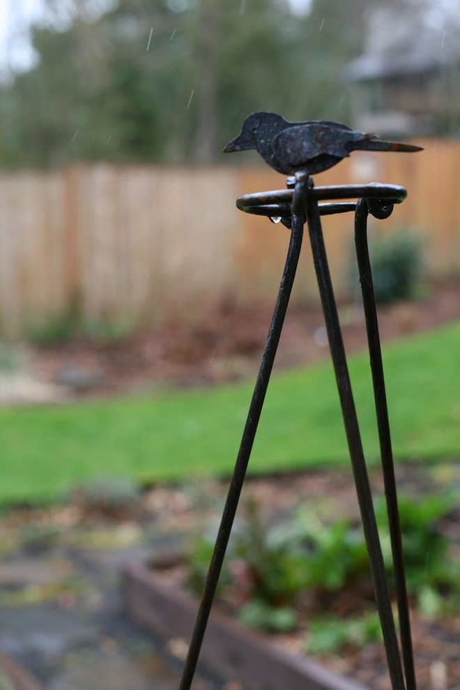 Wrought Iron Garden Trellis with Bird - Minneapolis - by VanMadrone