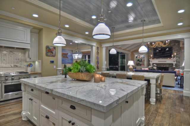Kitchen traditional-kitchen