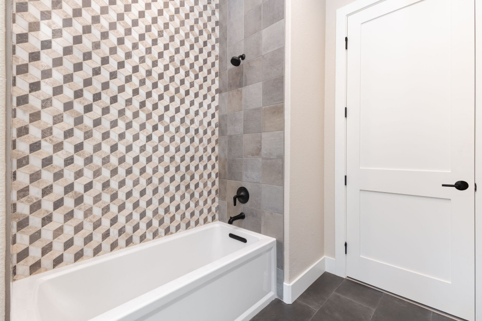 Home design - transitional home design idea