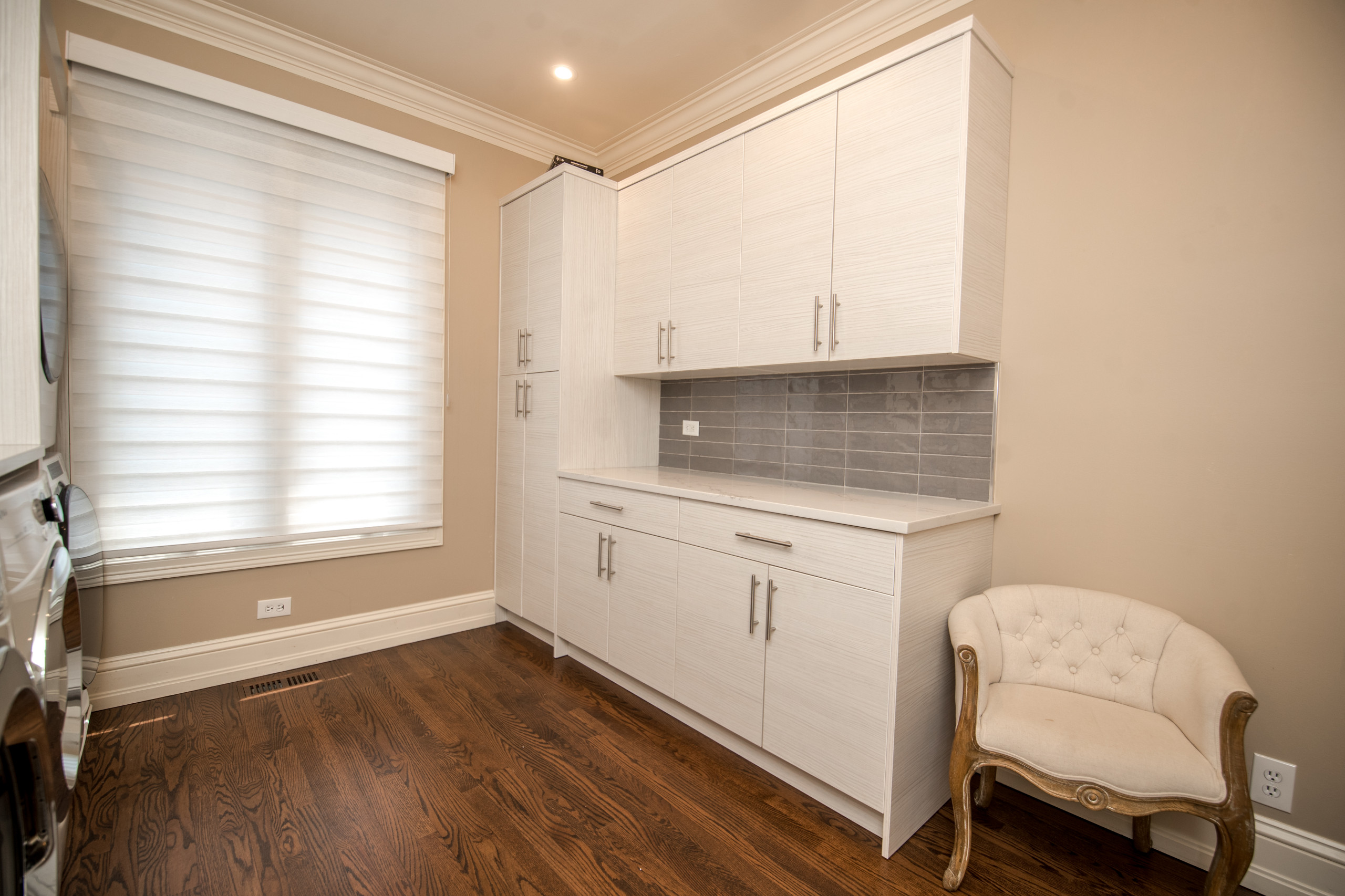 Laundry room & lighting