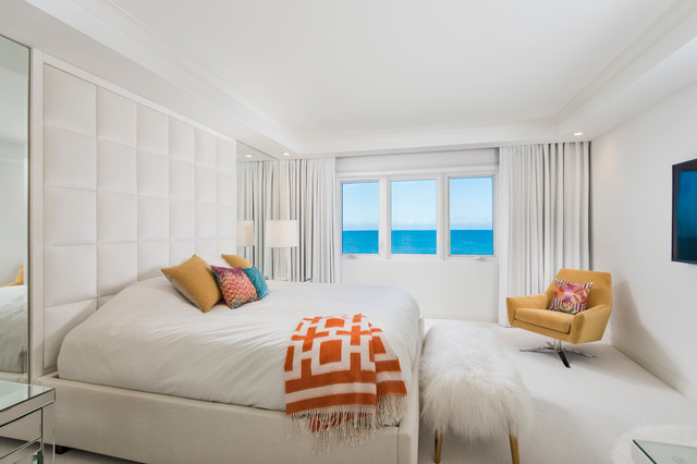 Jamaica Tower Condo modern-schlafzimmer