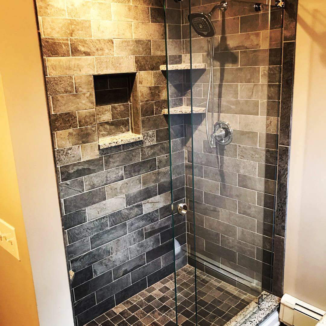 "Grey on White" Master On suite