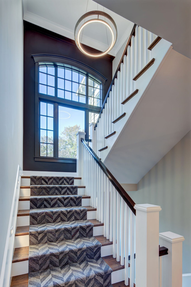 Example of a transitional home design design in DC Metro