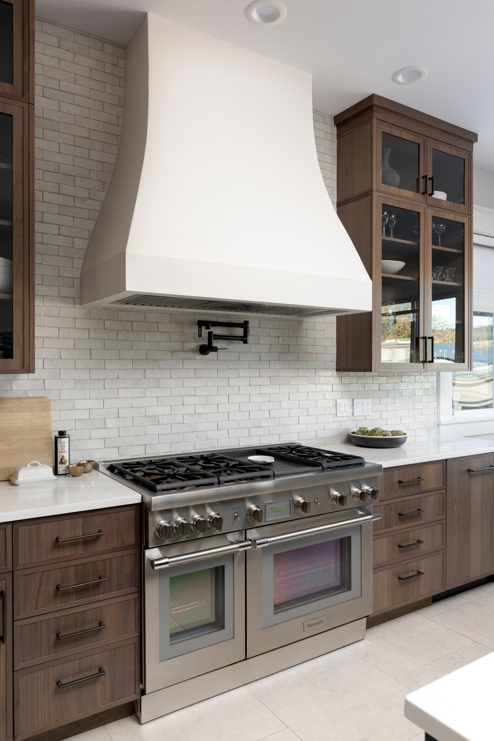 Deeply In-Grained: Seamlessly Crafted Style