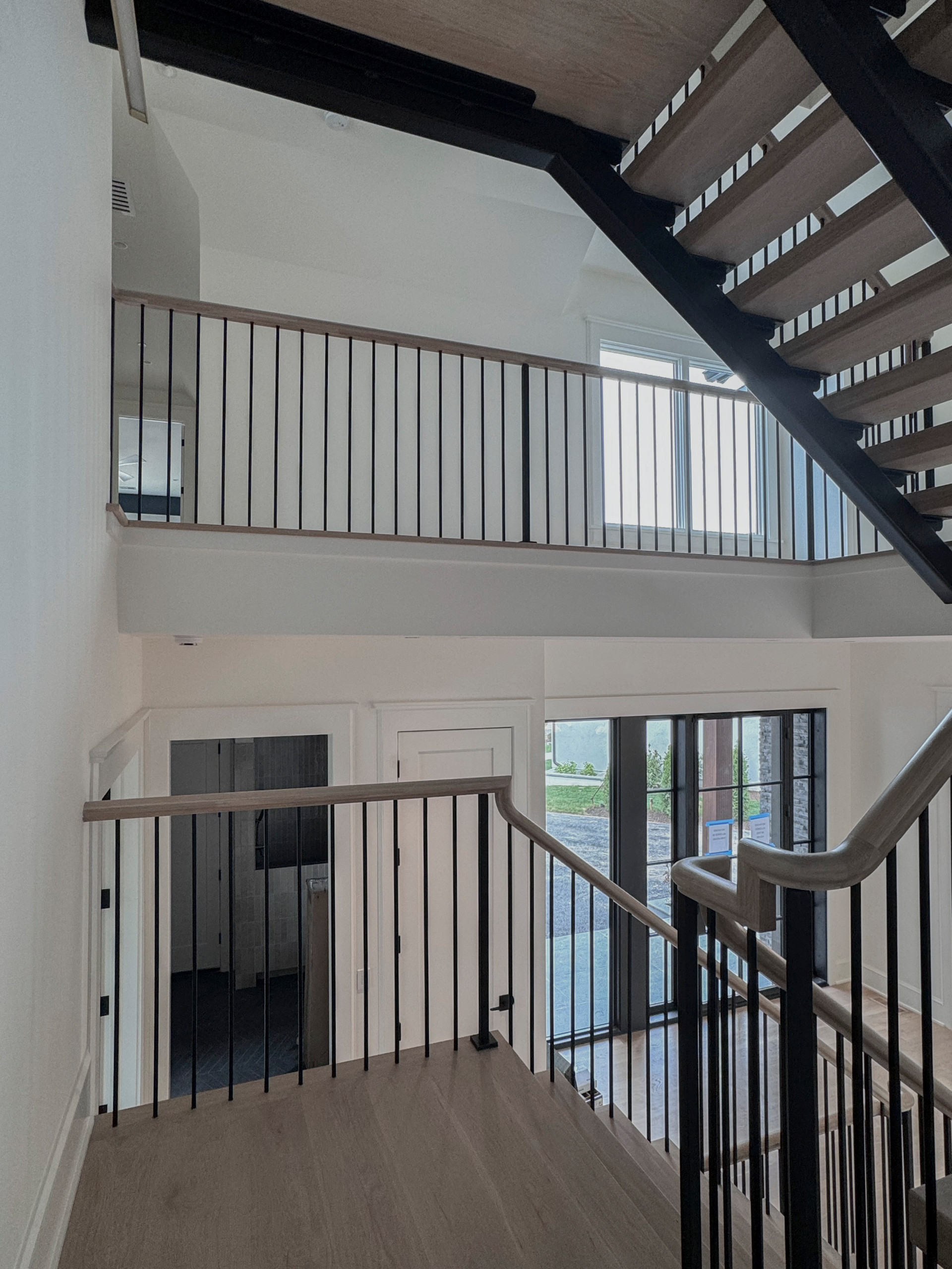 122_Modern Steel & Wood Floating Staircase, Arlington VA 22207