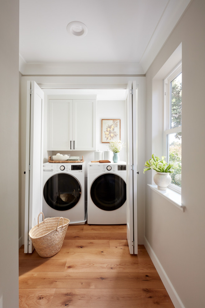 Example of a trendy laundry room design in San Francisco