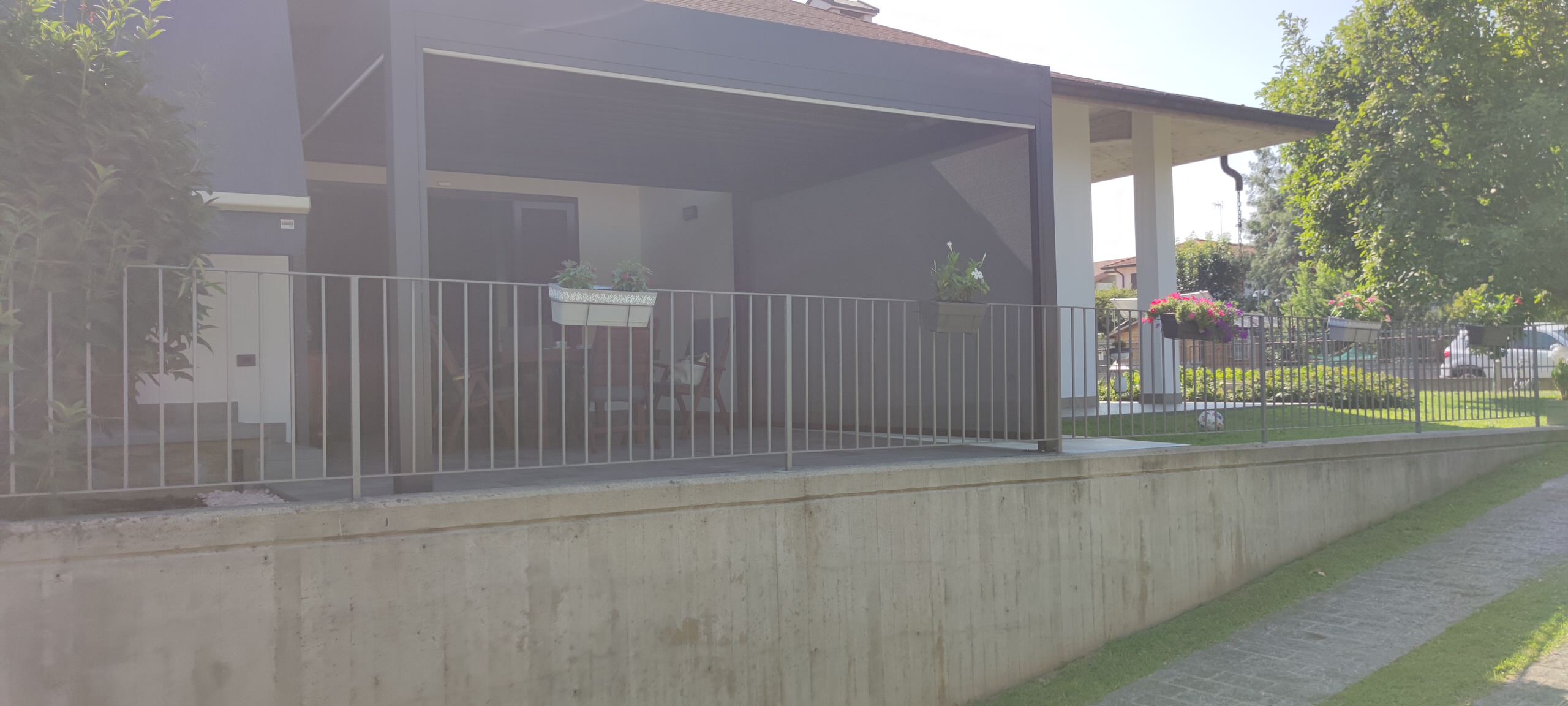 BIOPERGOLA per  la zona  di relax  esterna.