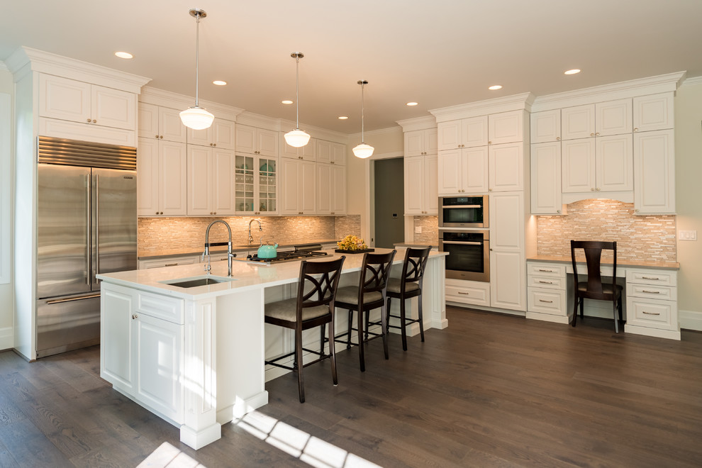 Kitchen - transitional kitchen idea in Seattle