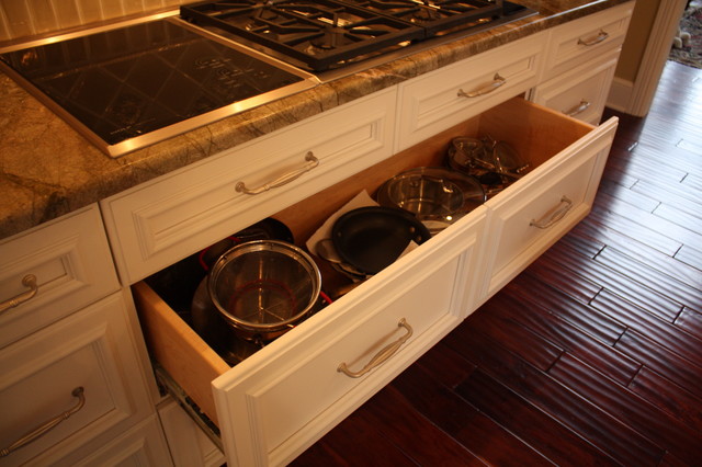 Deep Pan Drawer Traditional Kitchen Cleveland By