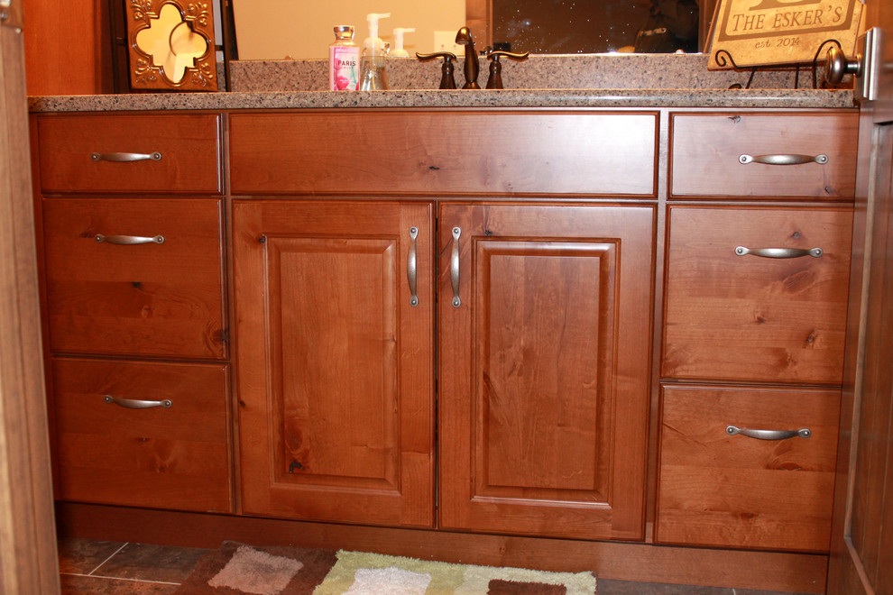 Bathroom - rustic bathroom idea in Chicago