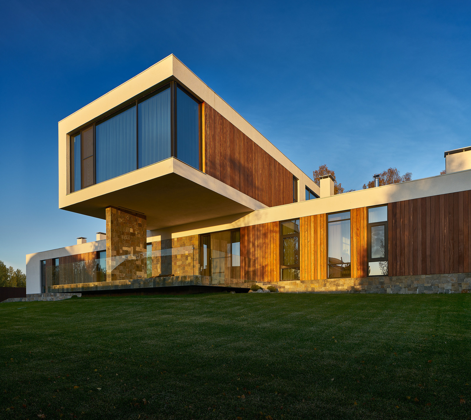 Дом у горы Пильная | Family House in a Ski Resort