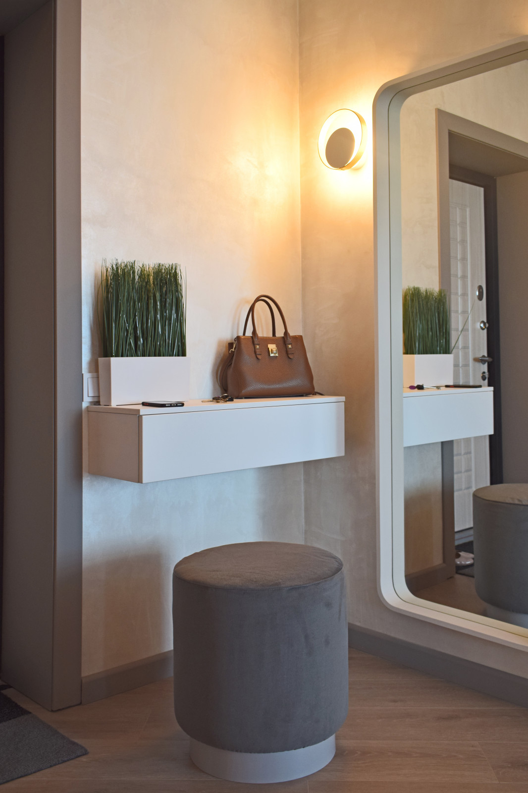 Элегантный бежевый