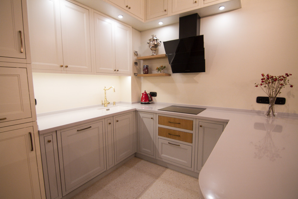 Бело-серая кухня в Москве