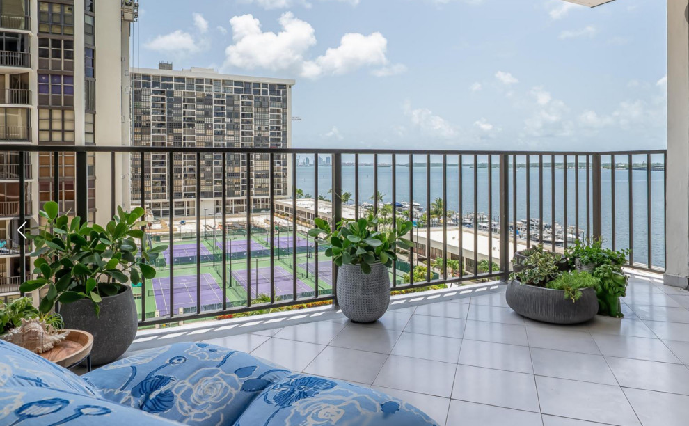903 brickell ave