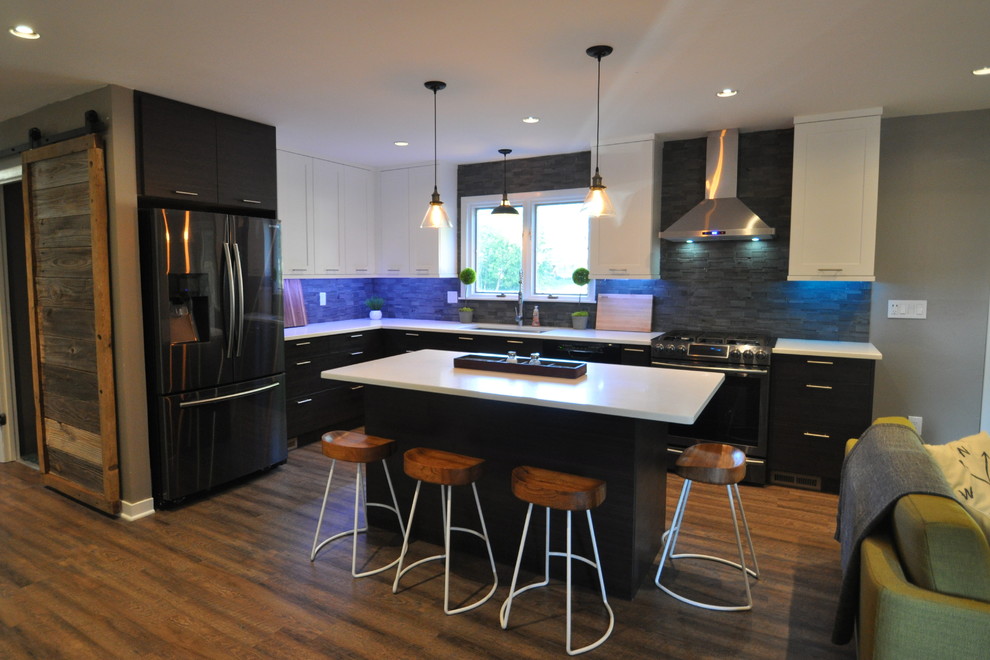 Inspiration for a transitional kitchen remodel in Chicago