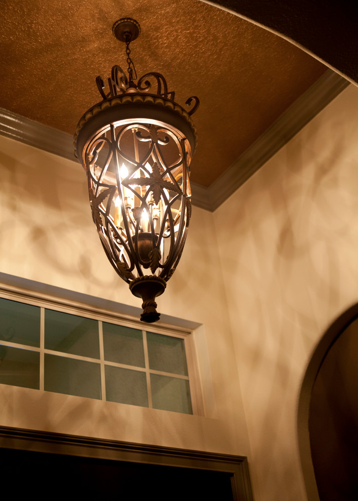 Inspiration for a transitional entryway remodel in Orlando