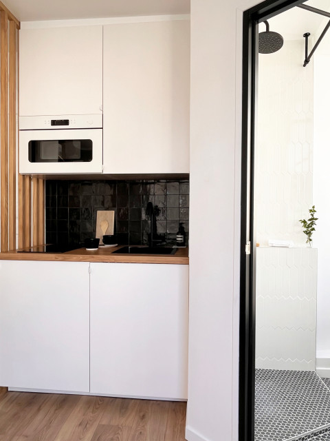 R&eacute;novation compl&egrave;te d'un studio rue Montorgueil moderne-koekken